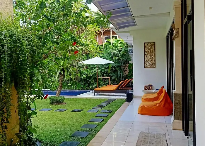 Bali 4 Bedroom 5 Ac Tropical Garden Pool With Closeable Lounge - Short Walk To The * Seminyak (Bali)