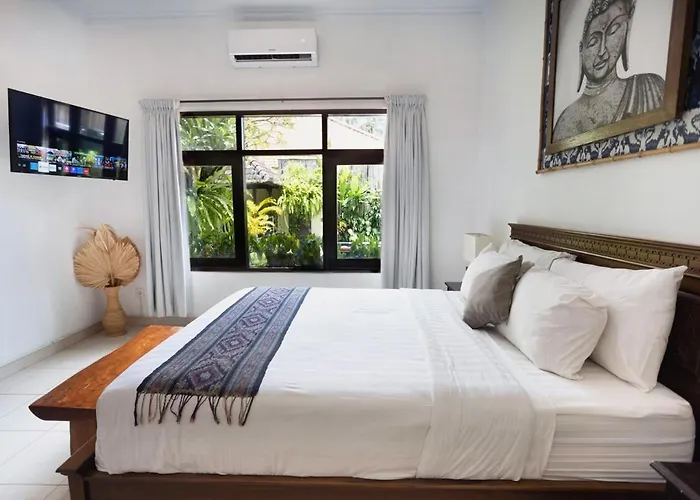 Bali 4 Bedroom 5 Ac Tropical Garden Pool With Closeable Lounge - Short Walk To The * Seminyak (Bali)