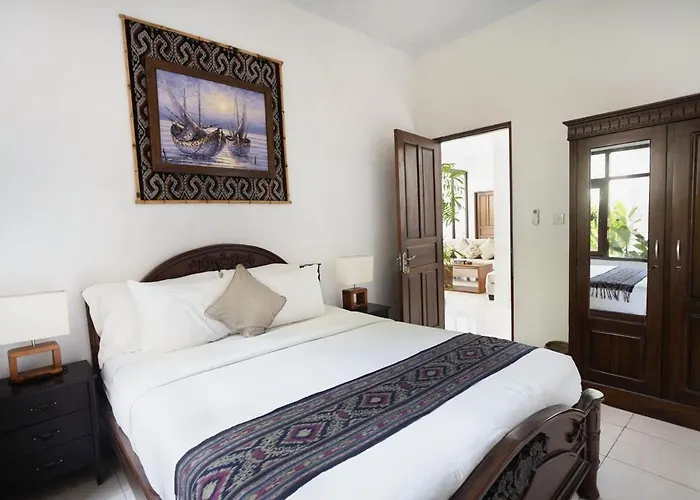 Bali 4 Bedroom 5 Ac Tropical Garden Pool With Closeable Lounge - Short Walk To The Villa Seminyak (Bali)