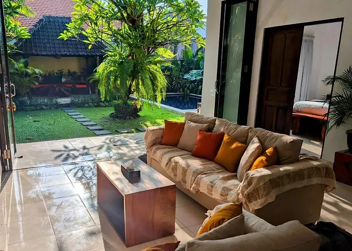 Bali 4 Bedroom 5 Ac Tropical Garden Pool With Closeable Lounge - Short Walk To The Villa Seminyak (Bali)